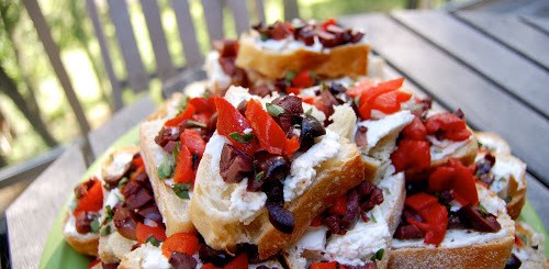 goat cheese, roasted red pepper, olive toasts #recipe NoBiggie.net