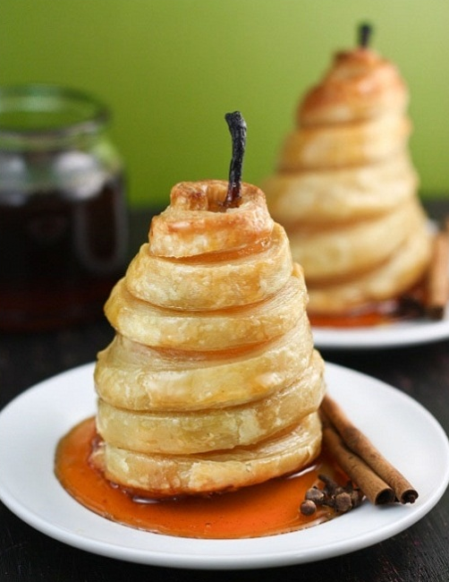 http://www.nobiggie.net/wp-content/uploads/2016/01/honeyed-pears-in-puff-pastry.png