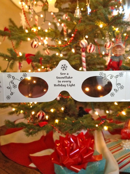 Try Holiday Specs for a fun way to look at Christmas lights! - NoBiggie.net