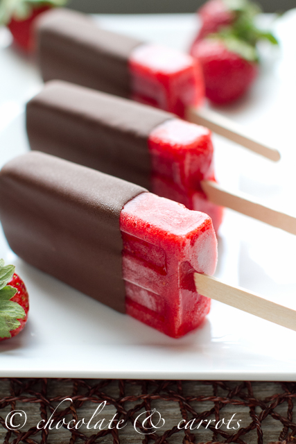 Chocolate Covered Strawberry Popsicles | 25+ Desserts on a Stick