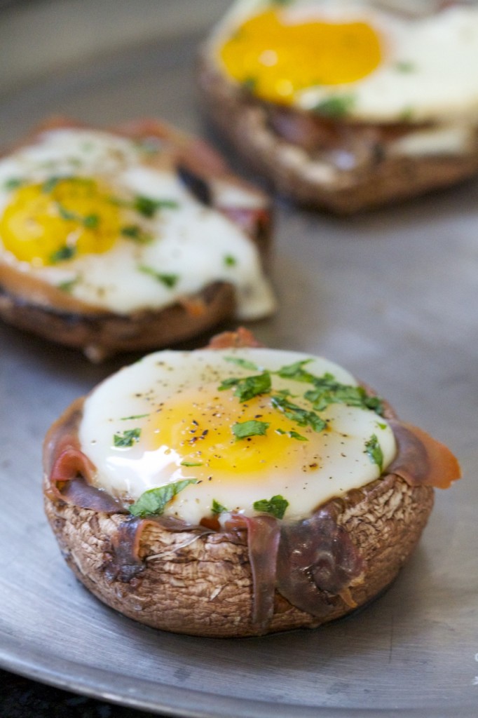 Baked Eggs Prosciutto Portobello Mushroom Caps | 25+ gluten free and dairy free breakfast recipes