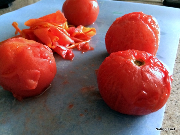 How to blanch tomatoes | NoBiggie.net