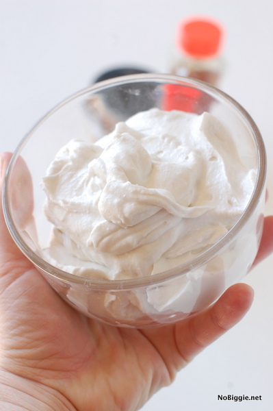 learn the tricks to make whipped coconut cream | NoBiggie.net - #dairy_free