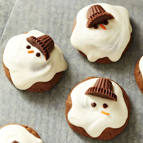 Chocolaty Melting Snowmen | 25+ MORE Christmas cookie exchange recipes