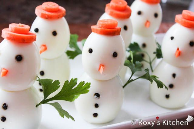 Egg Snowman | +25 Healthy Holiday Snacks