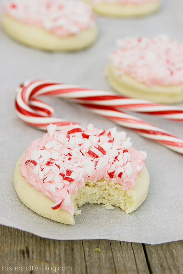 Peppermint Butter Cookies | 25+ MORE Christmas cookie exchange recipes