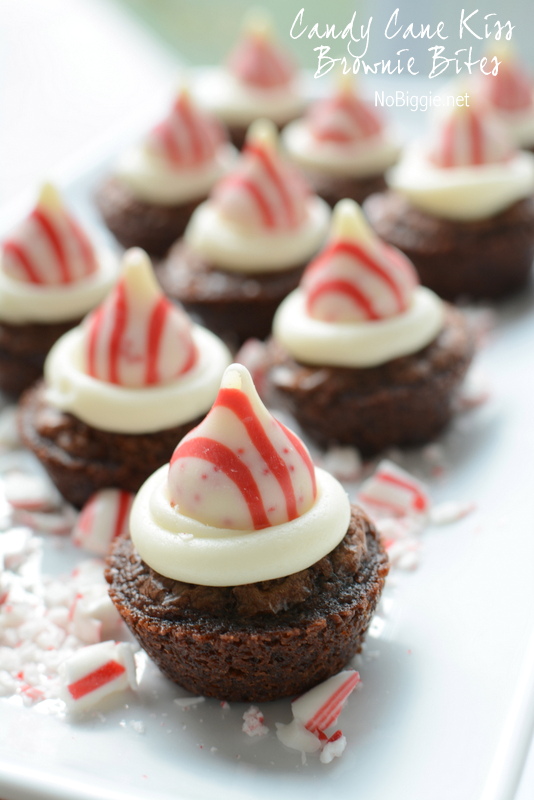Candy Cane Kiss Brownie Bites - so good and so easy! | NoBiggie.net