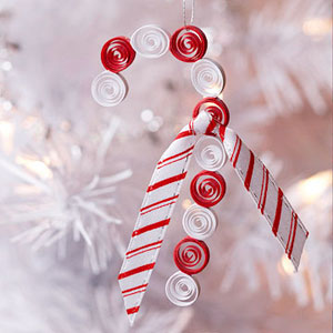 Candy cane ornament | +25 Beautiful Handmade Ornaments