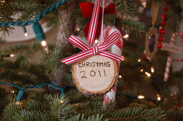 Christmas tree trunk ornament | +25 Beautiful Handmade Ornaments