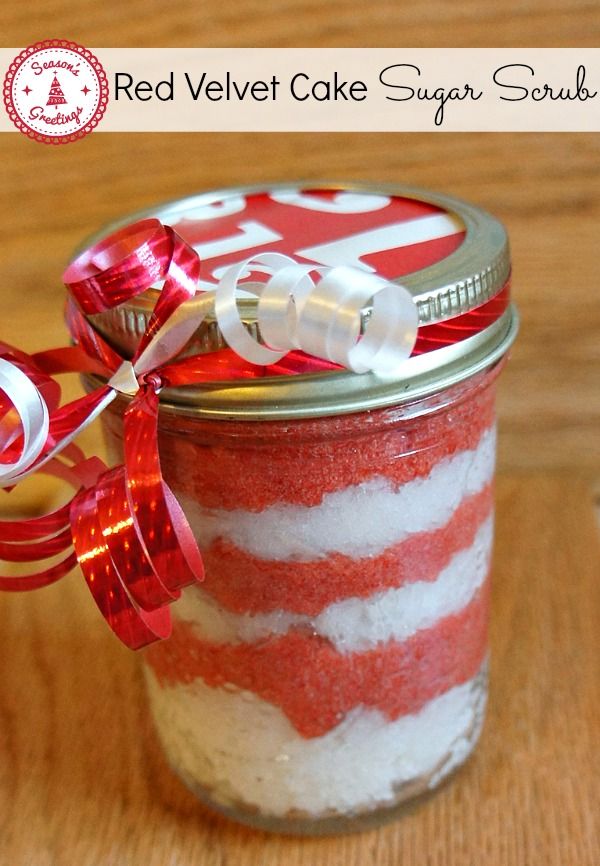 Red Velvet Cake Sugar Scrub | 25+ Mason Jar Gift Ideas