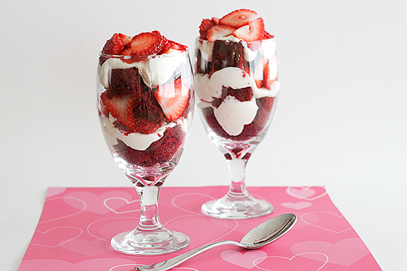 Red Velvet and Strawberry Trifle | 25+ Red Velvet Recipes