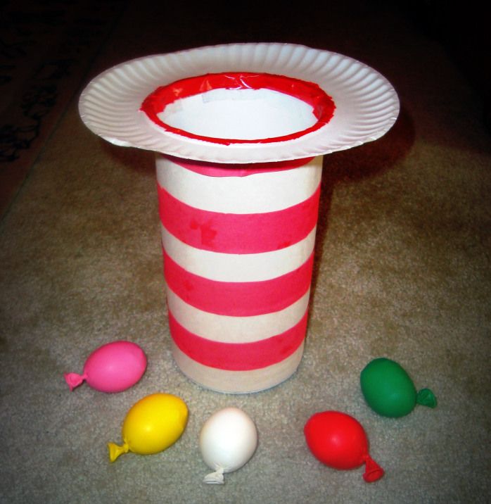 Cat in the Hat Toss Game | 25+ Dr. Seuss Party Ideas