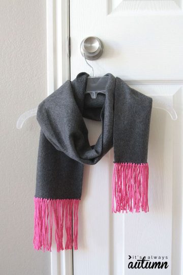 No Sew Fleece and Fringe Scarf | 25+ DIY birthday gifts for women