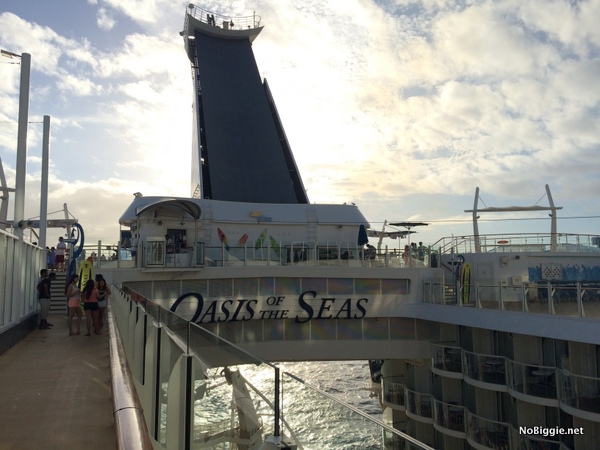 Click Retreat - Oasis of the Seas Top Deck | NoBiggie.net