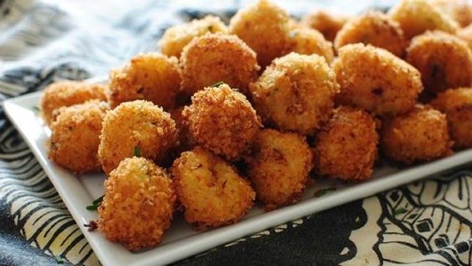 Loaded cheesy mashed potato balls | 25+ Cheesy Appetizers and Dips