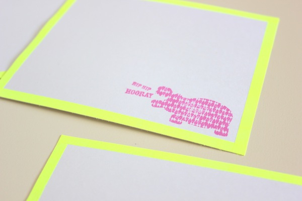 Neon Edge Notecards | 25+ Neon DIY Projects