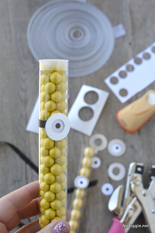Minions Party DIY candy tubes | NoBiggie.net