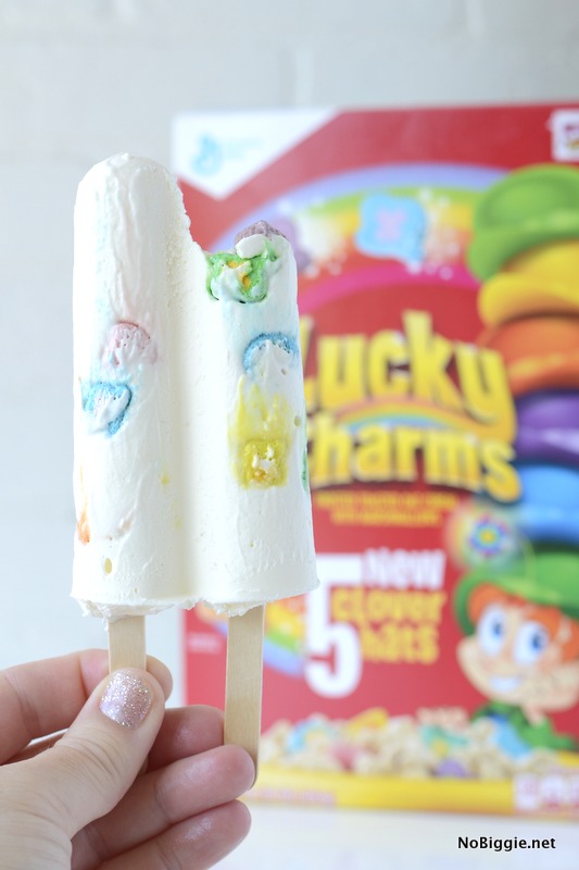 Pudding Pops with Lucky Charms | NoBiggie.net
