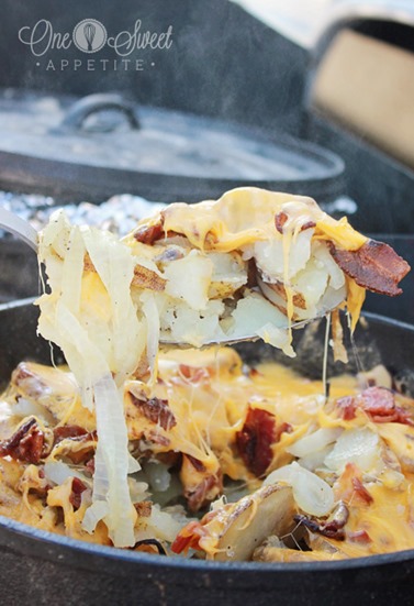 Cheesy dutch oven potatoes | 25+ easy camping recipes
