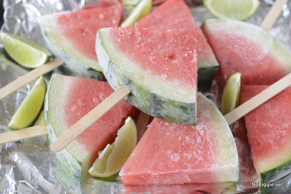 Frozen Watermelon popsicles with lime juice | NoBiggie.net