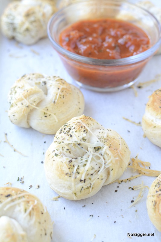 Super Easy Parmesan Garlic Knots | NoBiggie.net