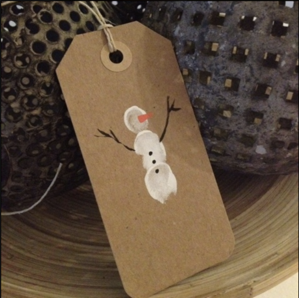 snowman fingerprint gift tag | 25+ Snowman Crafts and Fun Food Ideas | NoBiggie.net