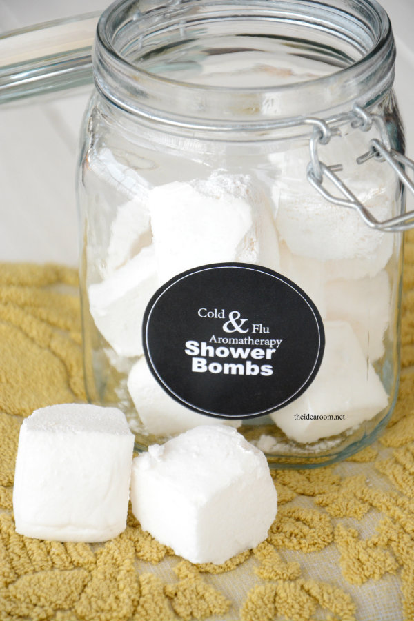 Aromatherapy shower bombs | 25+ bath and body recipes