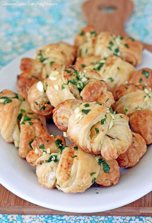 Easy Puff Pastry Garlic Knots | 25+ Puff Pastry Dough Recipes