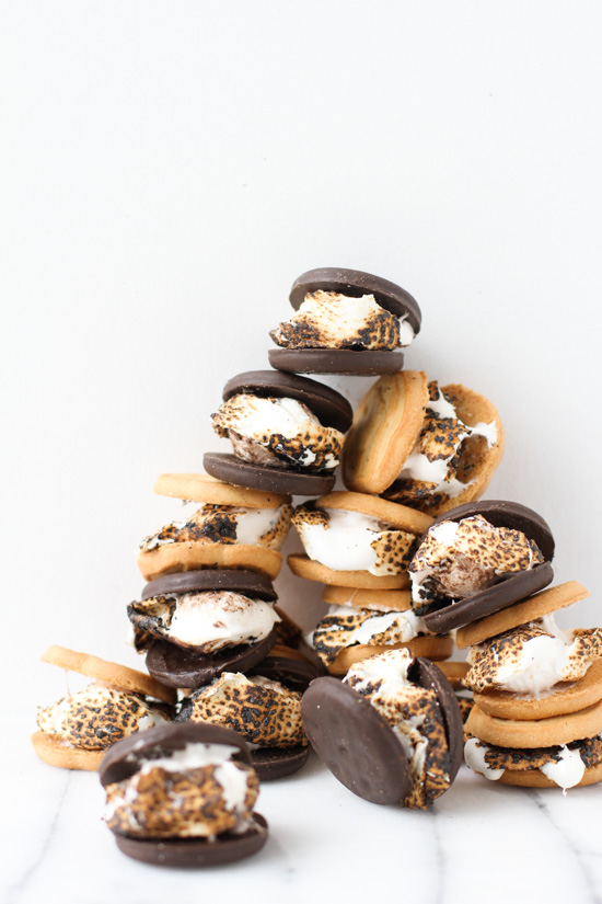 Toasted Marshmallow Sandwiches | 25+ Girl Scout Cookie Recipes