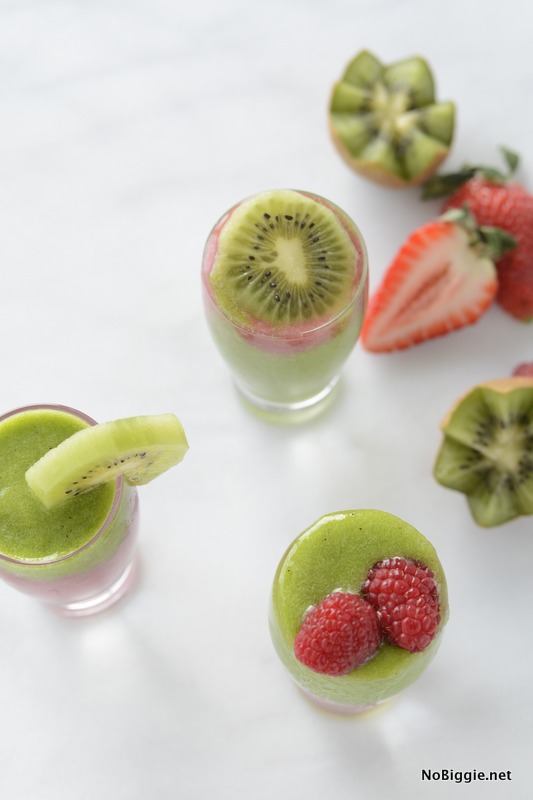 kiwi raspberry smoothies