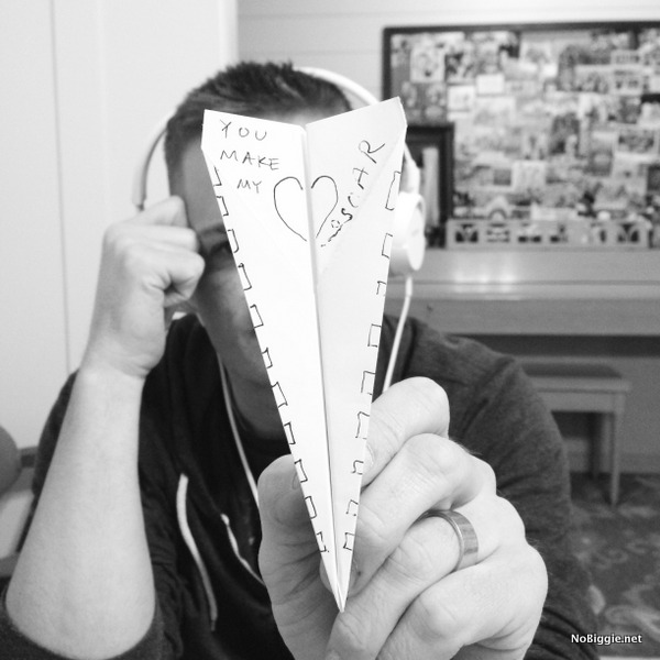 paper airplane in progress | NoBiggie.net