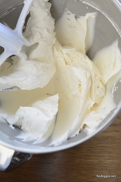 best ever buttercream frosting | NoBiggie.net