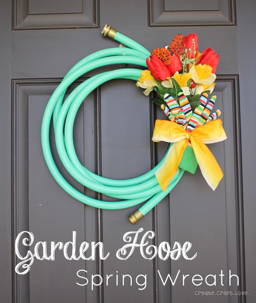 Garden Hose Spring Wreath | 25+ Spring wreaths