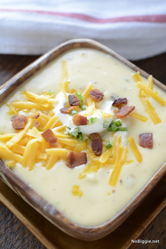 loaded baked potato soup | 25+ delicious soup recipes