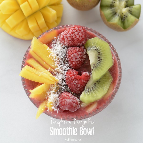 Raspberry Mango Kiwi Smoothie Bowl | NoBiggie.net