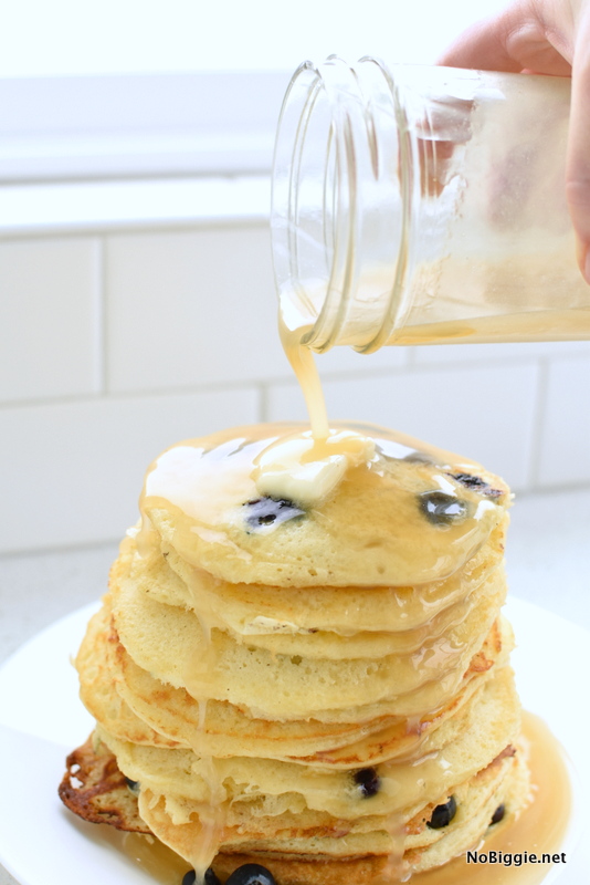 the most fluffy buttermilk pancakes