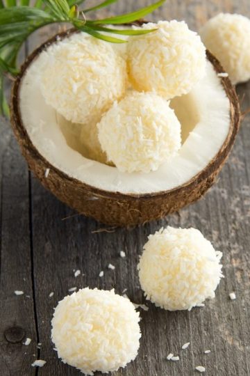 Heavenly Coconut Bliss Balls | 25+ Coconut Desserts