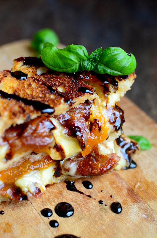 Bacon, Brie & Apricot Grilled Cheese | 25+ Grilled Cheese Recipes