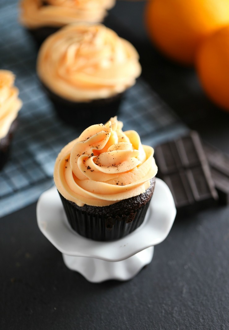 Chocolate Cupcakes with Orange Buttercream Frosting | 25+ Cupcake Frosting recipes