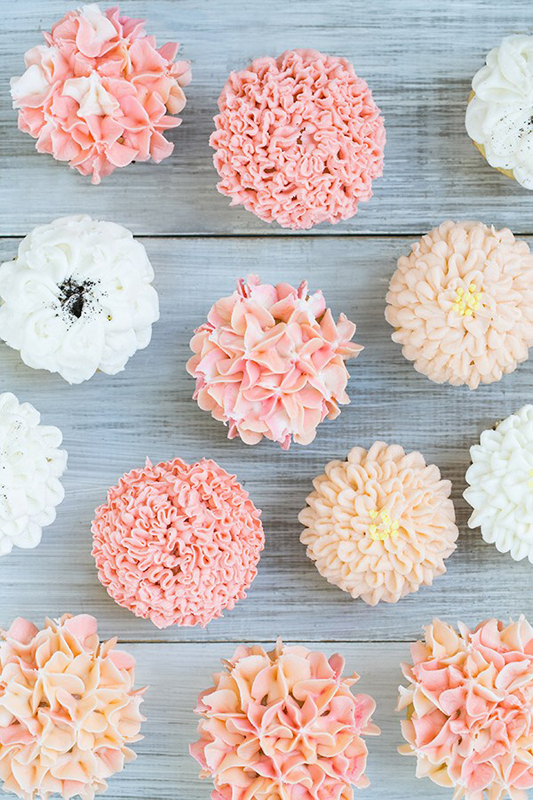 Floral Frosting Cupcakes |25+ Cupcake Recipes