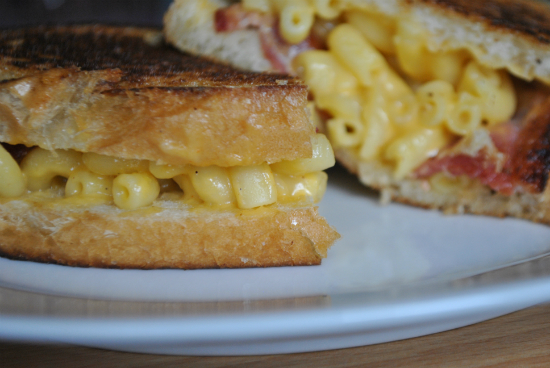 Grilled Mac & Cheese | 25+ Grilled Cheese Recipes