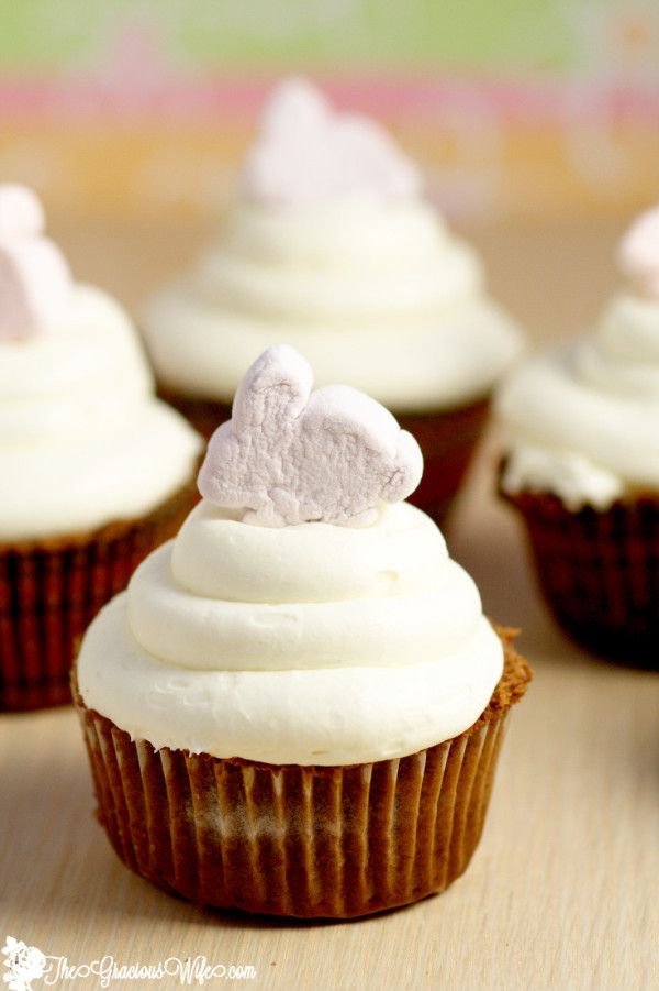Marshmallow Frosting | 25+ Cupcake Frosting recipes