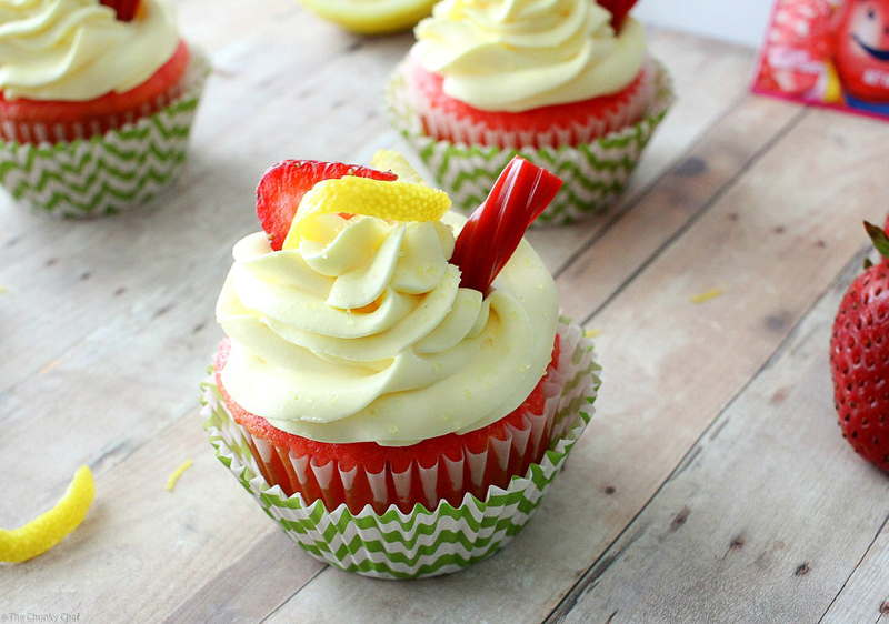 Strawberry Lemonade Cupcakes |25+ Cupcake Recipes