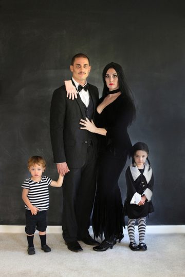 Addams Family | 25+ Creative Family Costumes