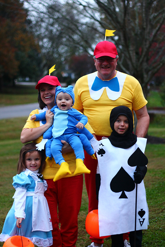 Alice in Wonderland | 25+ Creative Family Costumes