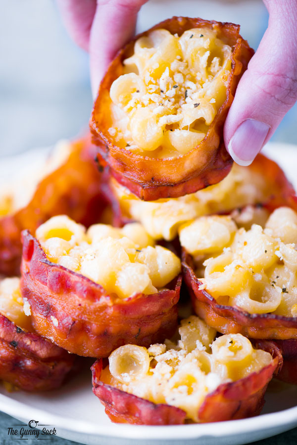 Bacon Mac and Cheese Bites | 25+ Mac and Cheese Recipes