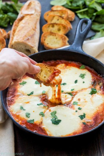 Baked Mozzarella Marinara Dip | 25+ Mozzarella Recipes