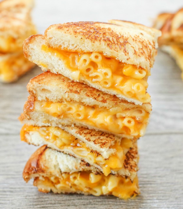 Grilled Macaroni and Cheese Sandwich | 25+ Mac and Cheese Recipes