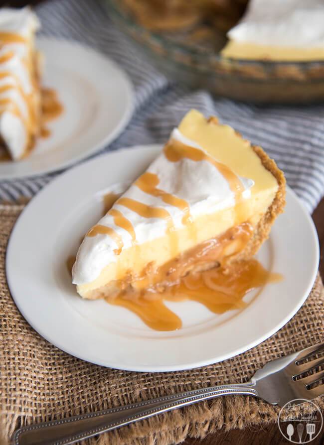 Caramel Banana Cream Pie | 25+ Thanksgiving Pies
