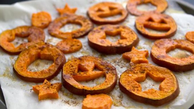 Halloween Sweet Potato Fries | 25+ Healthy Halloween Food
